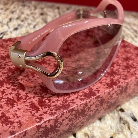 🌺Michael Kors Sunglasses🌺